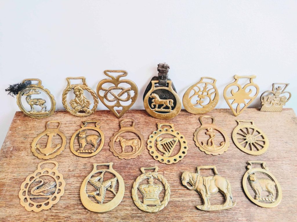 Vintage English 18 horse brass job lot assorted collection pendant charm good luck gift decoration tack martingale c1920-80’s
