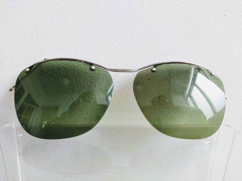 Vintage French clip-on sunglasses glasses spectacles optical aids circa 1980-90's