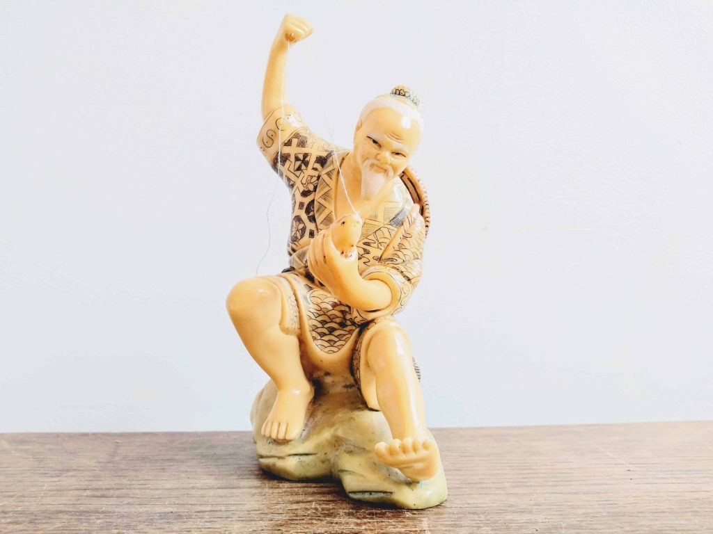 Vintage Chinese Fisherman Fishing Handline Resin Faux Fake Carved Animals Tusk Horn Ornament Figurine circa 1970-80’s