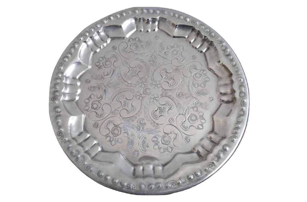Vintage Moroccan Arabian Silver Coloured Metal Medium Circular Metal Plate Dish Tray Charger On Legs Serving circa 1970-80’s