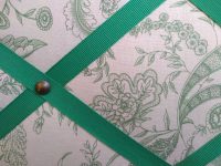 Alternative view of Vintage French Hand Made Pin Strap Note Card Board Store Wall Strap Storage Display Hanging Green White Flowers c1960's