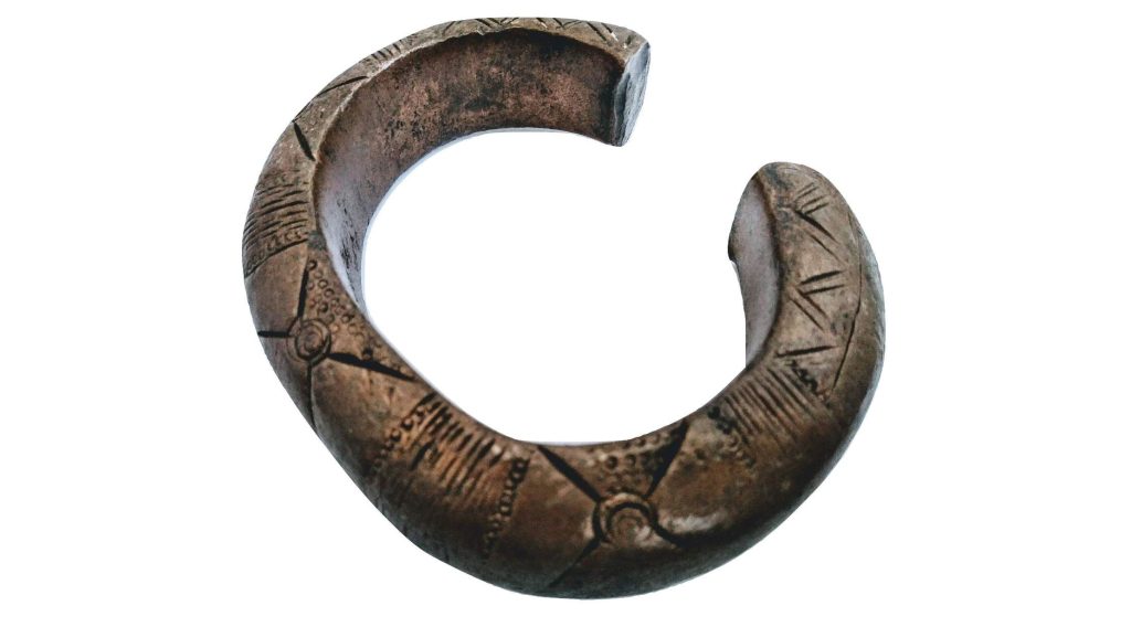 Vintage African Niger Baoule Dogon Bronze Copper Manilla Currency Bracelet Bangle Large Tribal Jewellery Jewelry c1930-50's