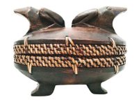 Vintage Indonesian Frog Carving Wooden Rattan Box Lidded Primitive Sculpture Carving Tribal Storage Container c1980-90's