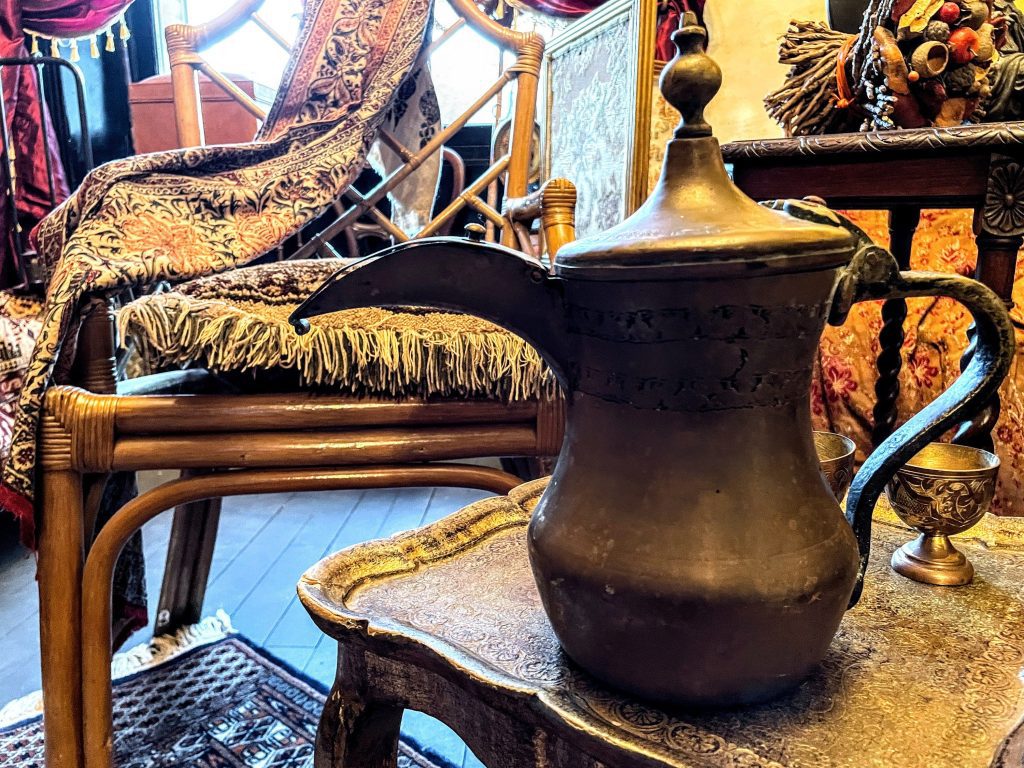 Antique Moroccan Brass Dallah Bedouin Coffee Tea Pot Arabian Decor Display circa 1910's / EVE