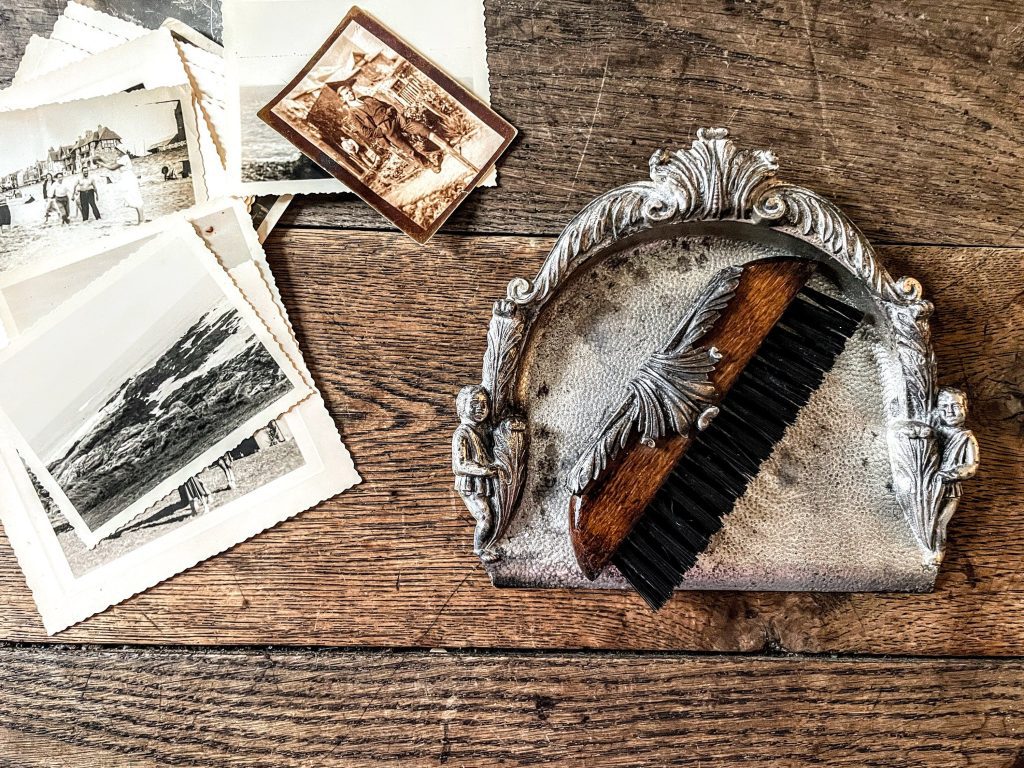 Vintage French Metal Crumb Tray With Wooden Brush Pan Dish Dustpan Table Tidy Prop Ornate Regal circa 1950-60’s / EVE