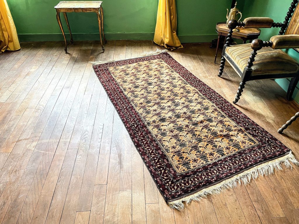 Vintage Turkish Wool Rug Carpet Salmon Bordeaux Grey Black Floor Cover Rugs Carpets circa 1980's