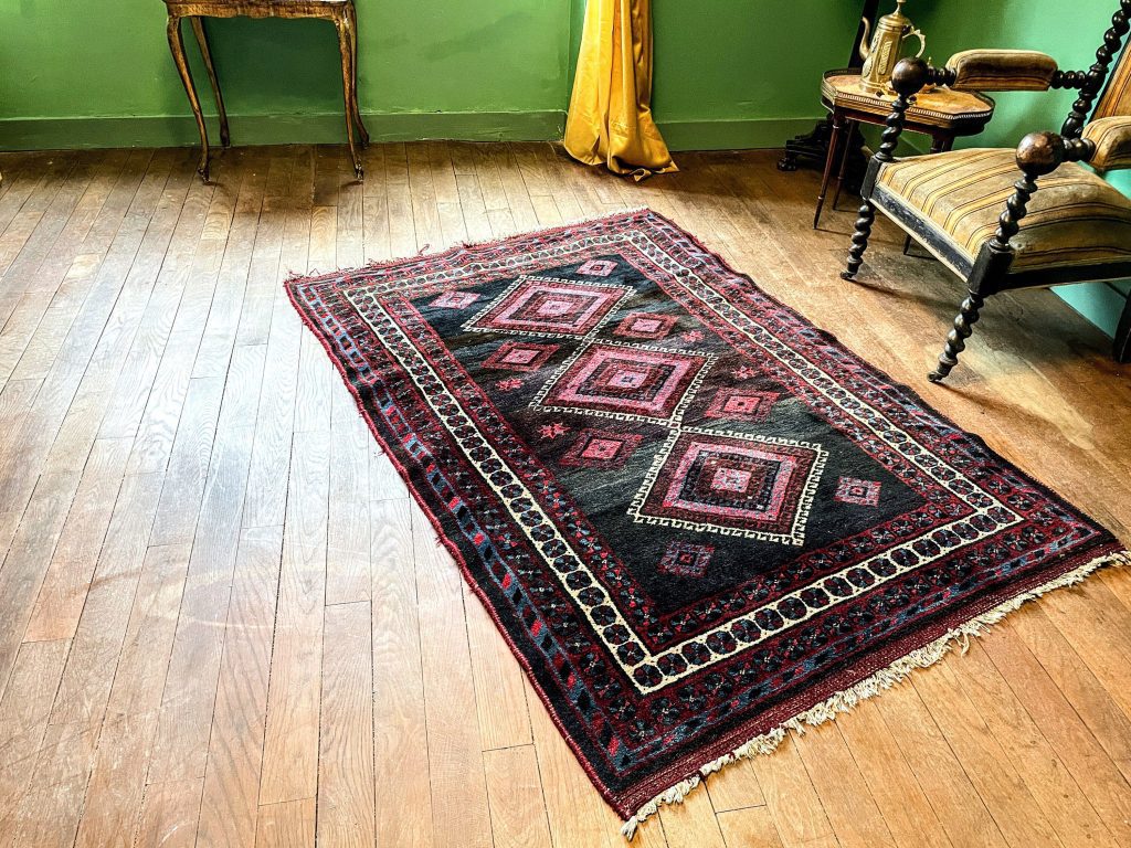 Vintage Turkish Wool Rug Carpet Bergundy Blue Blood Red Brown Green Floor Cover Rugs Carpets circa 1980’s