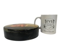 Alternative view of Vintage Lacquered Putti Angel Cherub Lidded Box Black jewellery jewelry storage box trinket circa 1980-90's