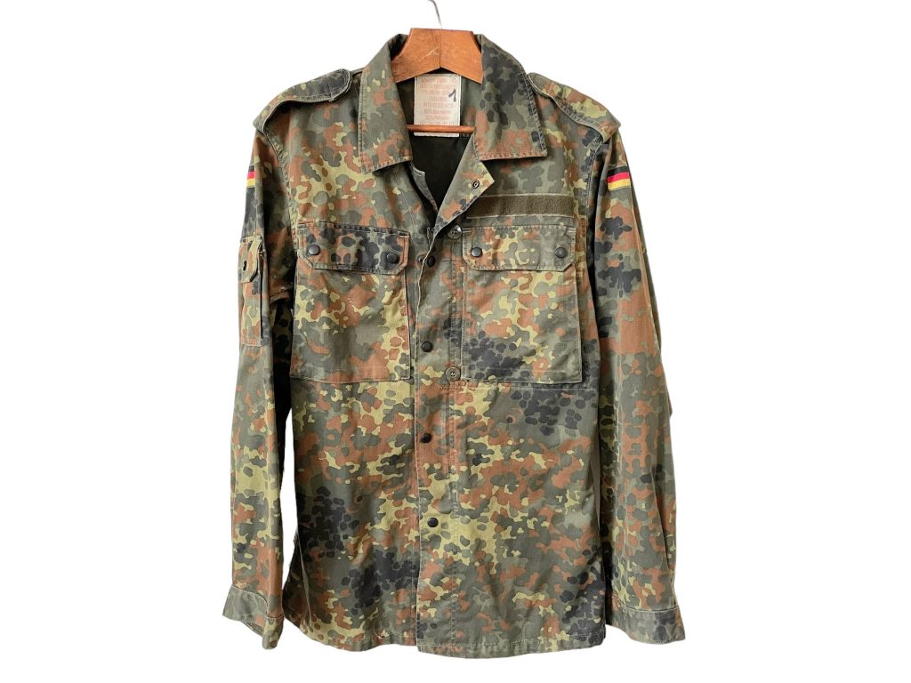 Vintage German Army Jacket Uniform Camuflage Cotton Snap Closure Military Soldier Green German Size 1 1990’s