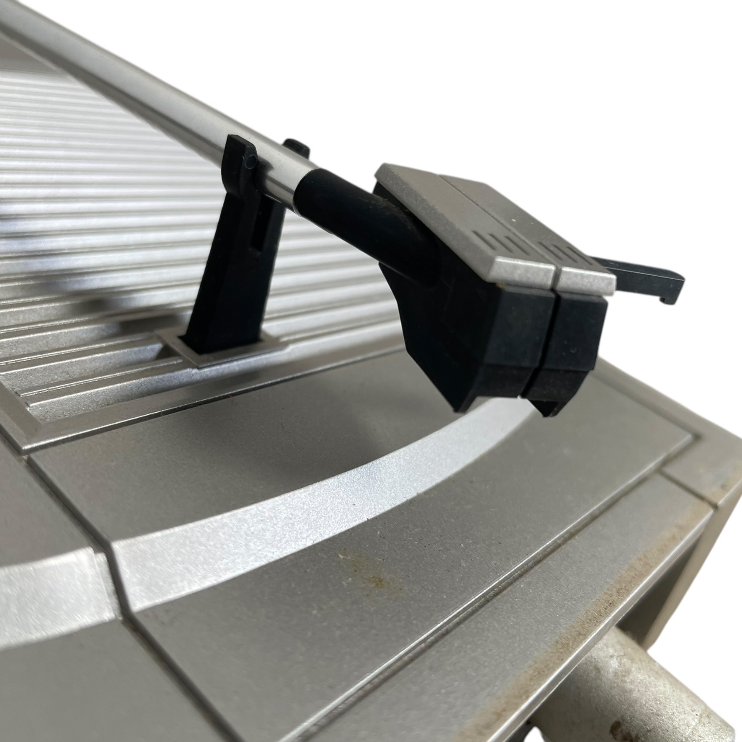 Vintage German Schneider Cased Mains Battery Record Player with inbuilt speaker and connections for external circa 1980’s 5 Vintage German Schneider Cased Mains Battery Record Player with inbuilt speaker and connections for external circa 1980's - Image 5