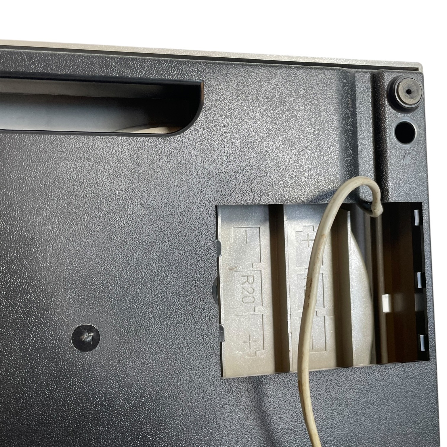 Vintage German Schneider Cased Mains Battery Record Player with inbuilt speaker and connections for external circa 1980’s 9 Vintage German Schneider Cased Mains Battery Record Player with inbuilt speaker and connections for external circa 1980's - Image 9