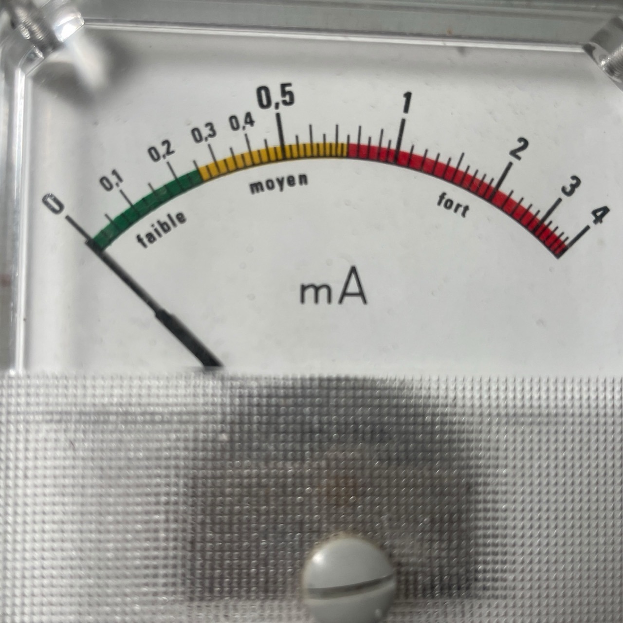 Vintage French Electrical Testing Equipment Meter Cased GN24 1960-70’s 5 Vintage French Electrical Testing Equipment Meter Cased GN24 1960-70's - Image 5