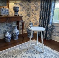 Vintage French White Painted Wooden Three Legged Stool Chair Table Round Seat Braced Bobbin Leg Rest Stand Plinth Tabouret c1960-70's / EVE