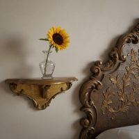 Vintage Italian Small Gold Ornate Small Wall Hanging Pressed Wood Shelf Plinth Display Stand c2000's / EVE