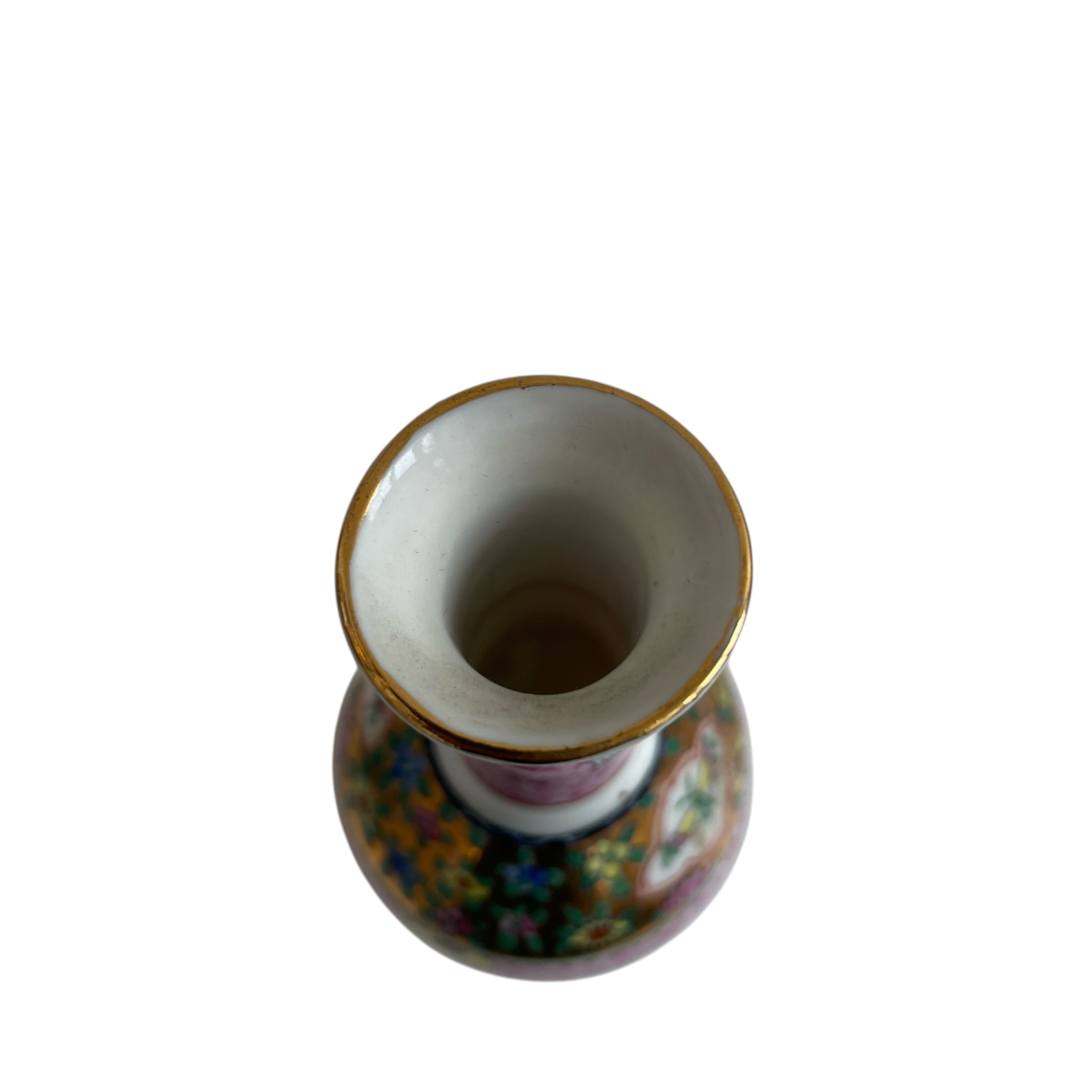 Vintage Chinese Export Family Rose Porcelain Miniature Vase Collection Ornament Prop Display c1970’s / EVE 9 Vintage Chinese Export Family Rose Porcelain Miniature Vase Collection Ornament Prop Display c1970's / EVE - Image 9