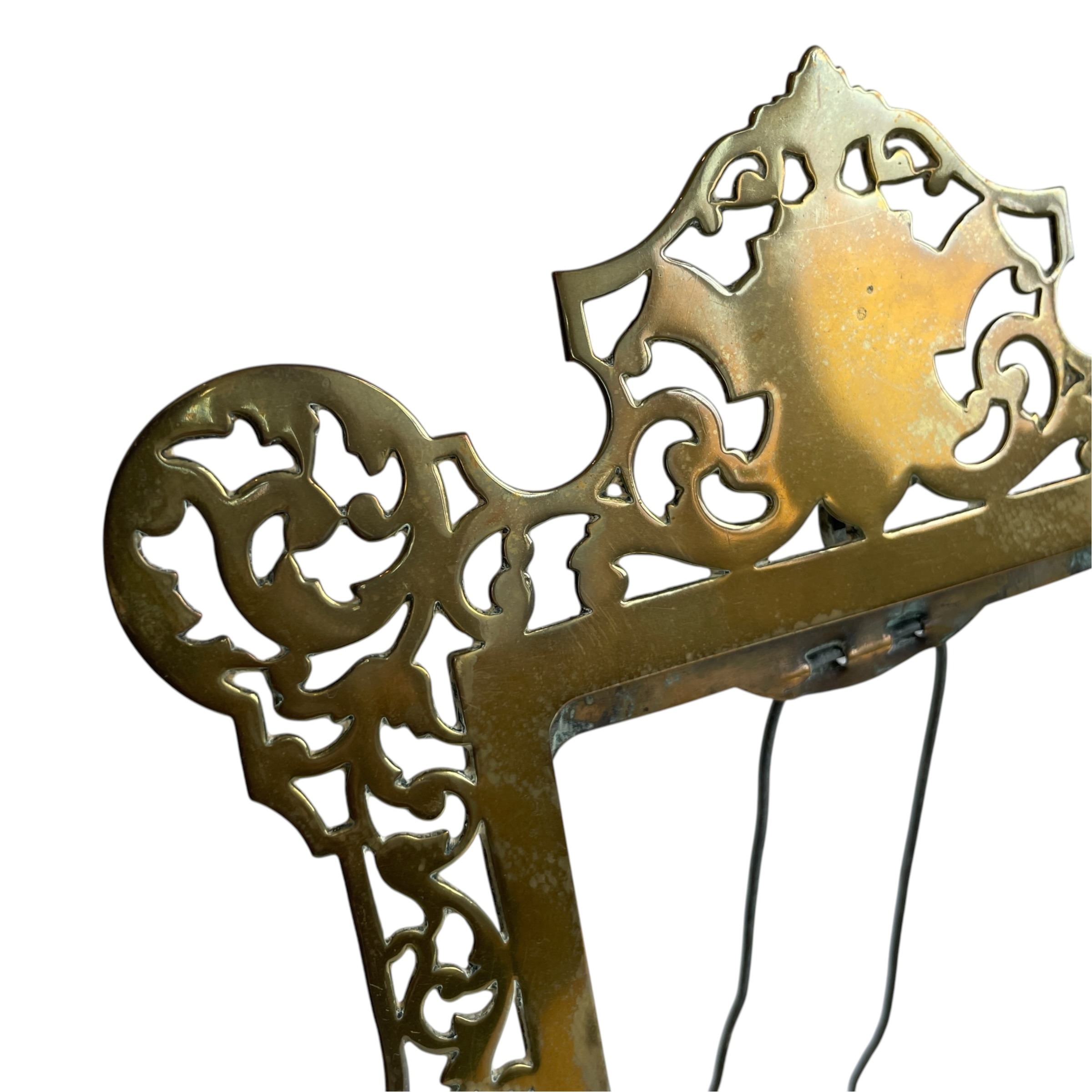 Antique French Ornate Pierced Brass Tabletop Picture Frame with Scrollwork for Decor circa 1900’s / EVE 10 Antique French Ornate Pierced Brass Tabletop Picture Frame with Scrollwork for Decor circa 1900's / EVE - Image 10