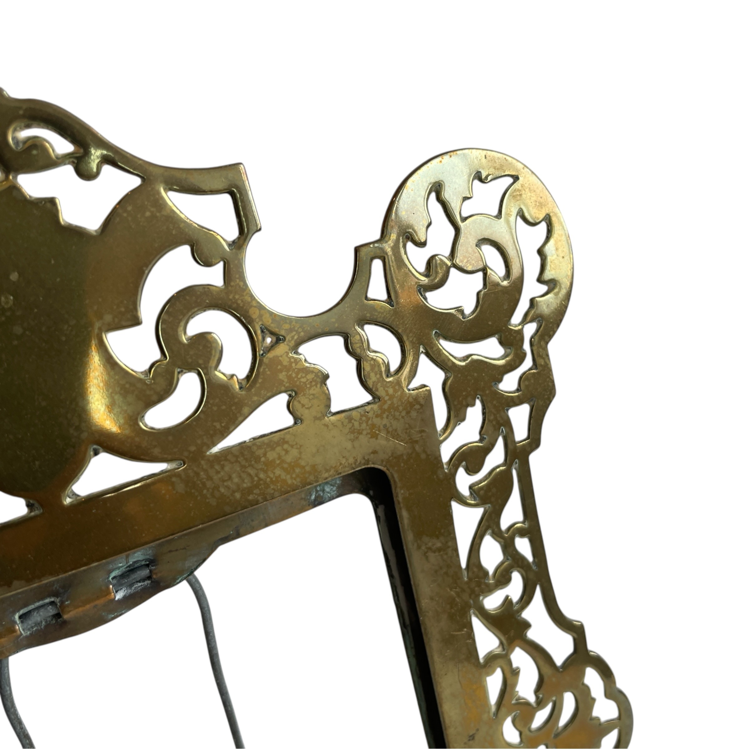 Antique French Ornate Pierced Brass Tabletop Picture Frame with Scrollwork for Decor circa 1900’s / EVE 8 Antique French Ornate Pierced Brass Tabletop Picture Frame with Scrollwork for Decor circa 1900's / EVE - Image 8